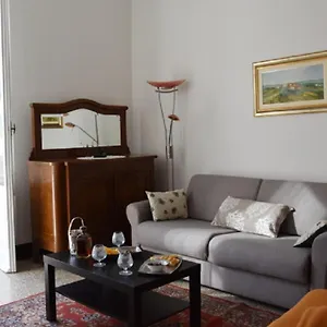 4 Seasons Apartment
